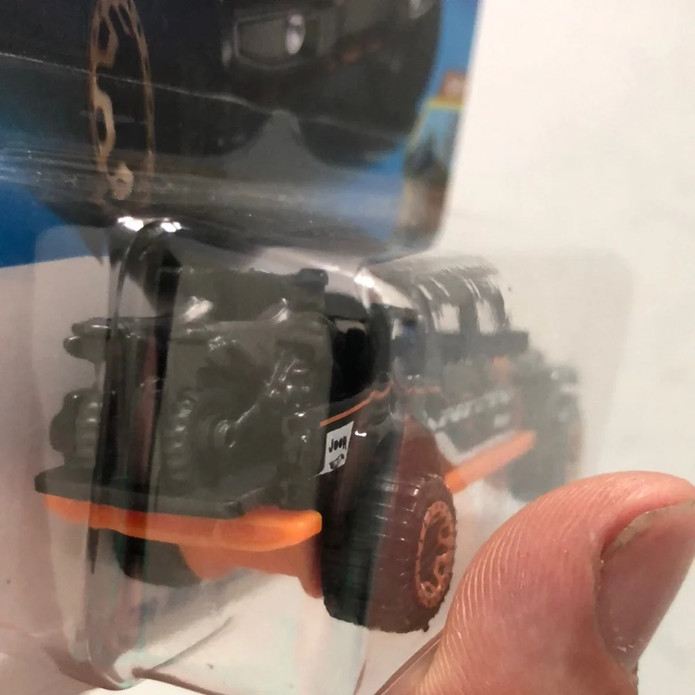 '20 Jeep Gladiator Toy Car - Black and Orange
